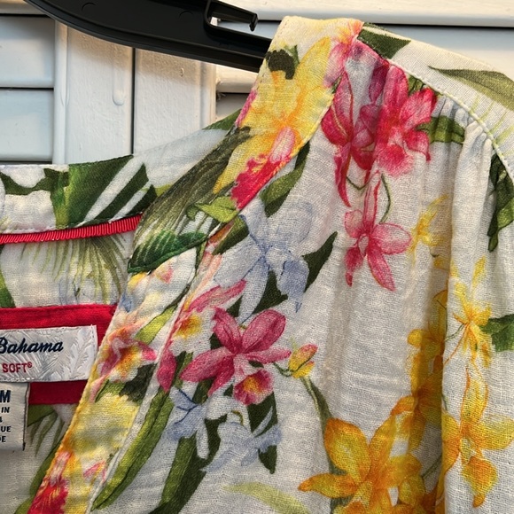 Tommy Bahama Tropical Floral Woman’s Top-100% Soft Cotton Size Medium - Picture 4 of 9